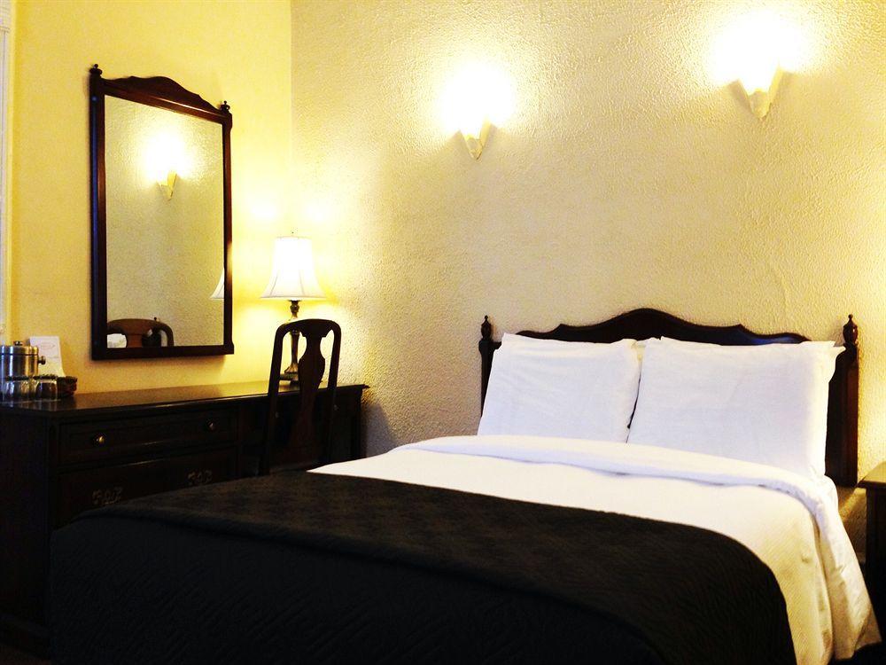 Ambrose House & Cafe - Self Check-In Guesthouse Montreal Ngoại thất bức ảnh